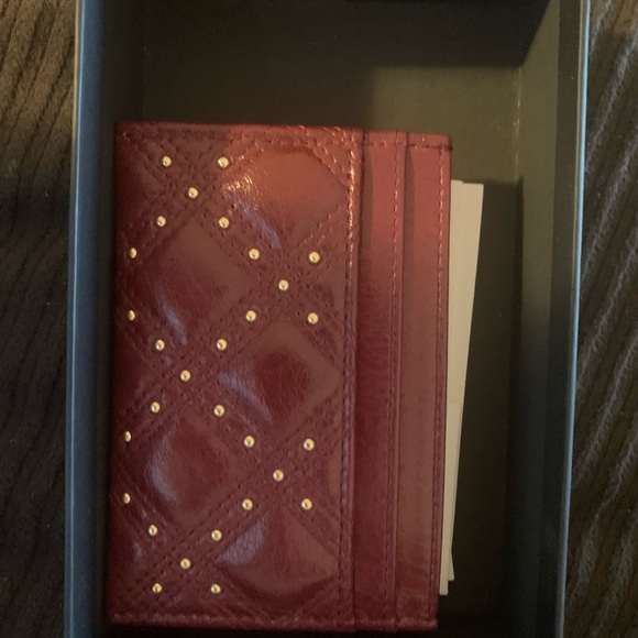 Color of the season!! BURGANDY Chanel card holder - Picture 4 of 5